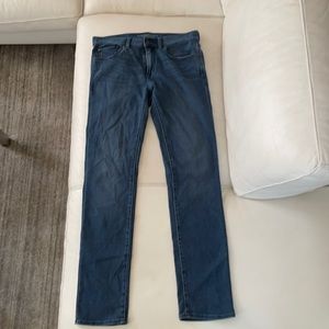 Banana Republic Slim Traveler Jeans 32 x 34